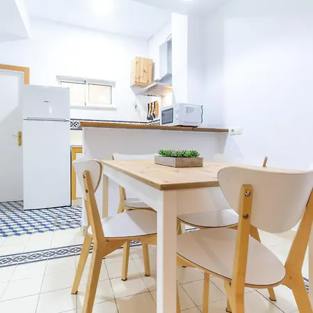 Alohamundi Mendoza Rios Apartment Seville